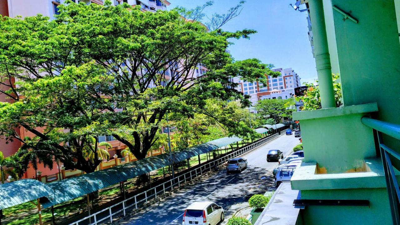 Get Inn Backpackers Kota Kinabalu Exteriör bild