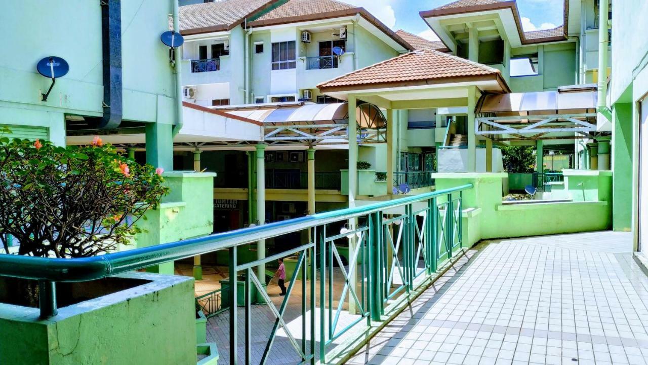 Get Inn Backpackers Kota Kinabalu Exteriör bild